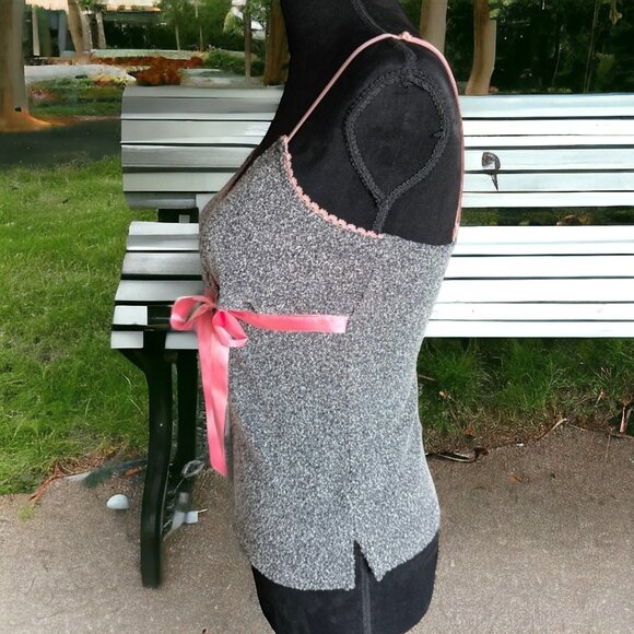 Y2K VANITY Gray Tank with pink ribbon Size SMALL - Picture 2 of 6
